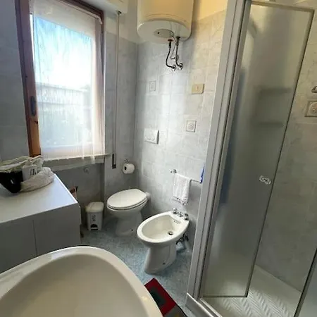 Grazia&andrea Pratoranieri, Capraia 17, 100m. Mare Apartment Follonica