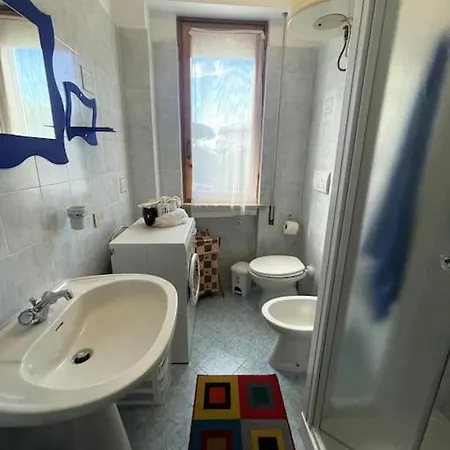 Apartment Grazia&andrea Pratoranieri, Capraia 17, 100m. Mare